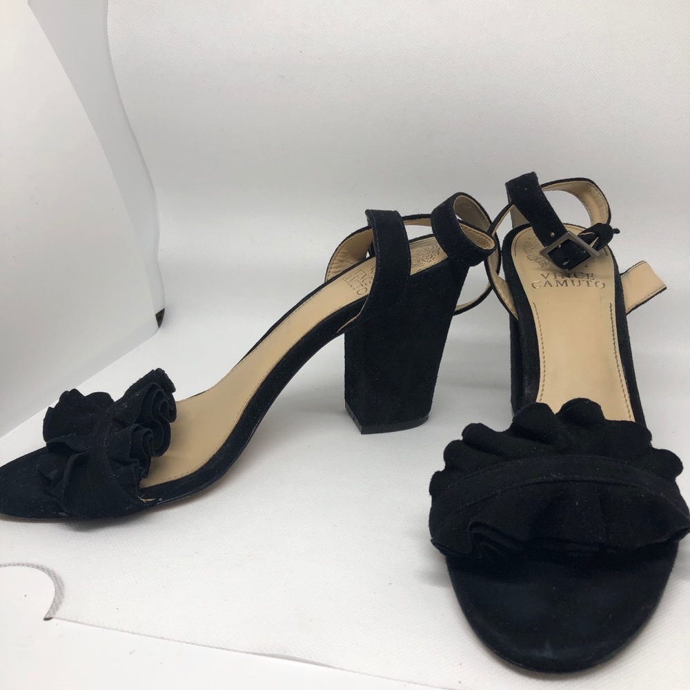 Vince Camuto Suede sandal